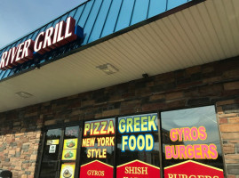 River Grill Pizza Deli inside