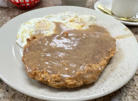 Lincoln's Waffle Shop food