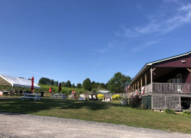 Bella-brooke Vineyard outside