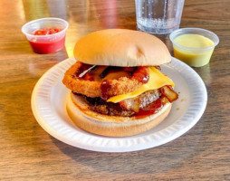 Dilworth Hi-ho Burgers Brews food