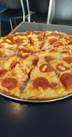 Rusty's Pizza Parlor food