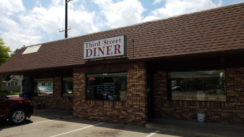 Third Street Diner outside