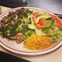 Los Chiles Mexican food