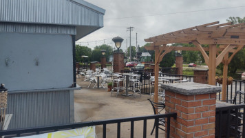 Brickhouse Craft Burgers Brews outside