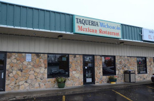 Taqueria Michoacán inside