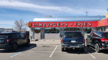 Kroll's Diner outside