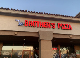 Brother's Pizza food