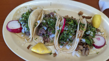 Taqueria Y Mariscos Tepa food