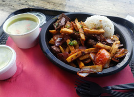 Pollo Inka Express food