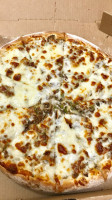 Dana's Pizza food