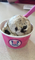 Baskin-robbins outside