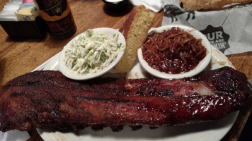 Memphis Barbecue Company food