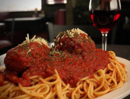 Altony's Italian Cafe And Wine food