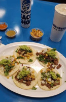 Maskadores Taco Shop food