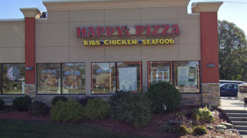 Happy's Pizza outside