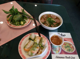 Thái Bảo Vietnamese food