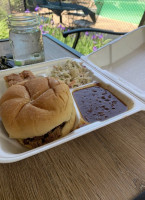 Pig Park Bbq food