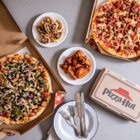 Pizza Hut food