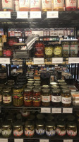 Beau's Market And Deli food