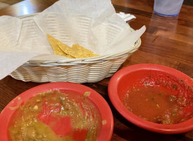 Los Magueyes Mexican food