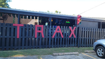 Trax Grill outside