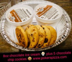 Poker's Pizza food