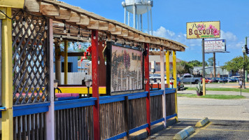 Pepe’s Bosque Mexican Grill outside