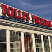 Tolli’s Pizzeria Deli inside