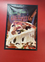 Gezziny's Pizza food