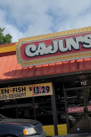 Cajun's Fabulous Fried Chicken outside