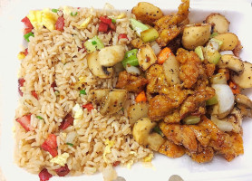 Hunan Wok Carry Out food