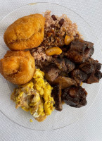 Aunt I’s Jamaican food