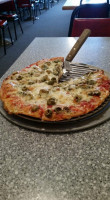 Calgaro's Pizza Of Cole Camp food