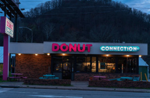 Donut Connection outside