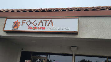 La Fogata outside