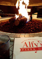 Alfy's Pizza food