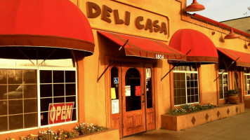 Deli Casa outside