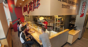 Toppers Pizza food