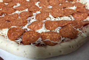 You-be's U-bake Pizza food