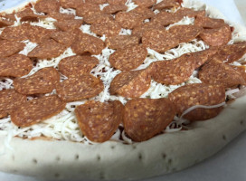 You-be's U-bake Pizza food