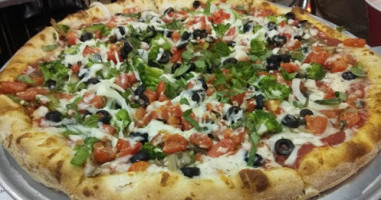 Pinos Italian And Pizzeria food