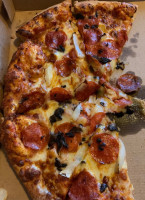 Toppers Pizza food