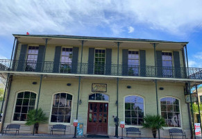 Half Shell Oyster House outside