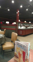 Ruby Tuesday inside