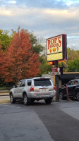 Pop's Frozen Custard outside