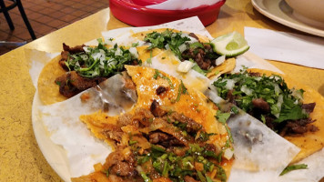 Taqueria Los Comales Milwaukee food