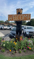 Black Bear Diner Visalia outside