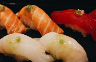 Sushi Kuchi food