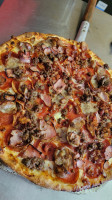 Papi's Family Pizza food