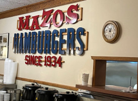 Mazos Hamburgers food